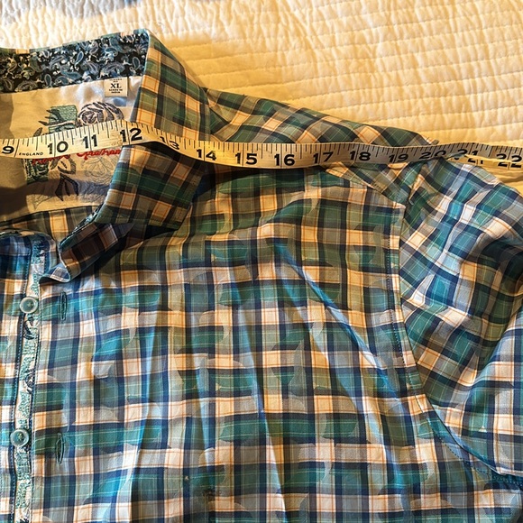 Fantastic Robert Graham  Shirt size XL - Picture 9 of 9